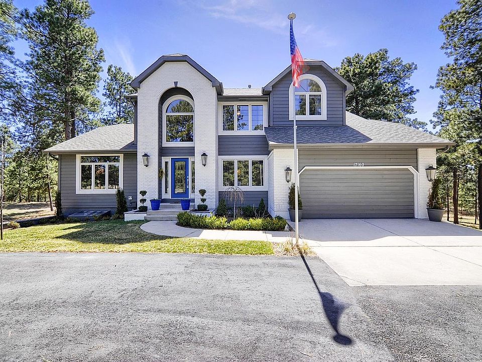 1st image of 17160 Colonial Park Dr