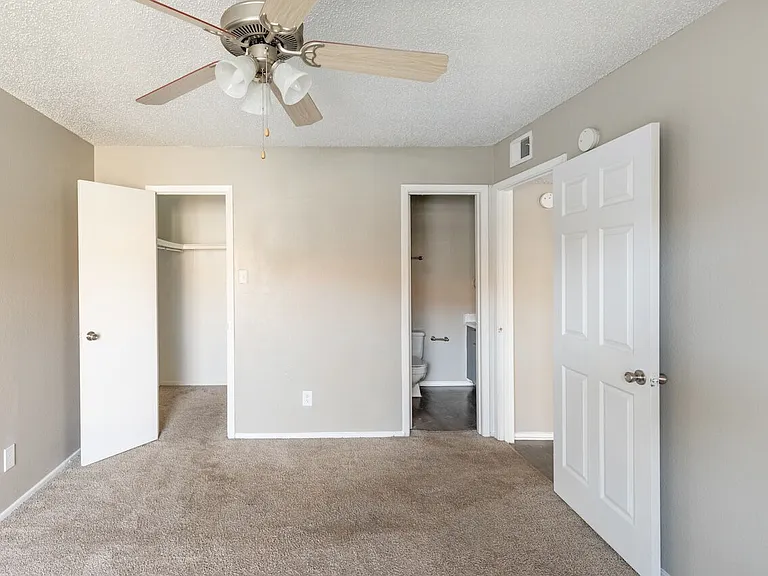 Athena Apartments — Photo 56