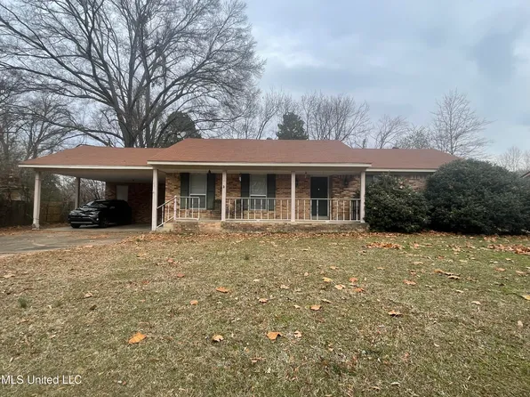 5864 Caroline Dr, Horn Lake, MS 38637