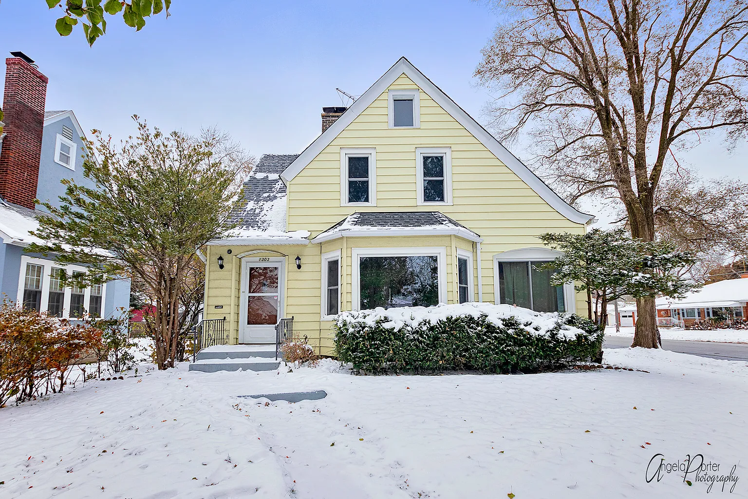 1303 Hickory St photo 1