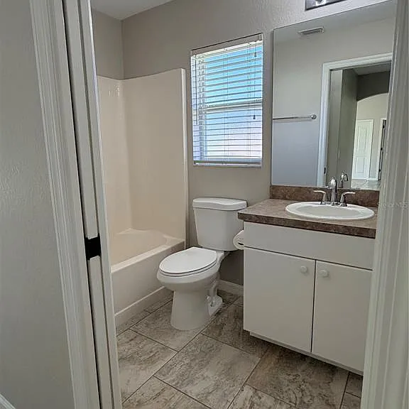 3175 Wentworth St — Photo 15