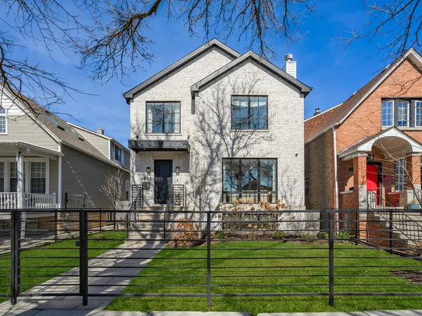 2852 W McLean Ave, Chicago, IL 60647