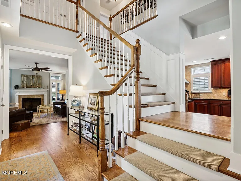 317 Worthington Ave — Photo 3