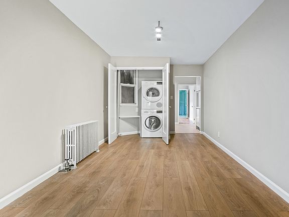 5th image of 723 11th Ave APT 5FS