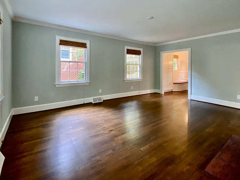 1317 Vickers Ave — Photo 5
