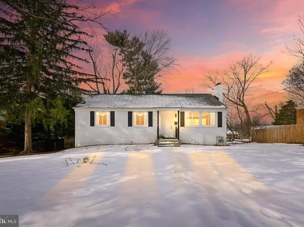 3714 Terrace Dr, Annandale, VA 22003