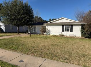 8415 Glen Regal Dr, Dallas, TX 75243