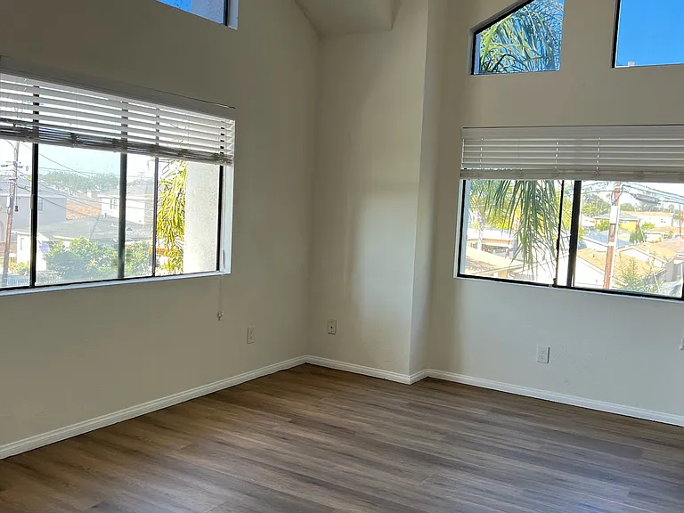 15111 Freeman Ave #1 — Photo 3