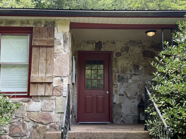 12147 Sewanee Hwy, Sewanee, TN 37375