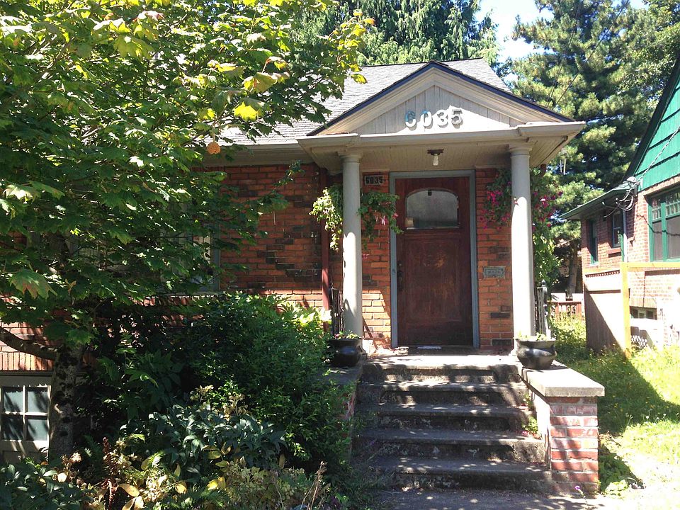 2nd image of 6035 27th Ave NE
