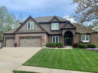 8635 N Oakland Ave, Kansas City, MO 64157