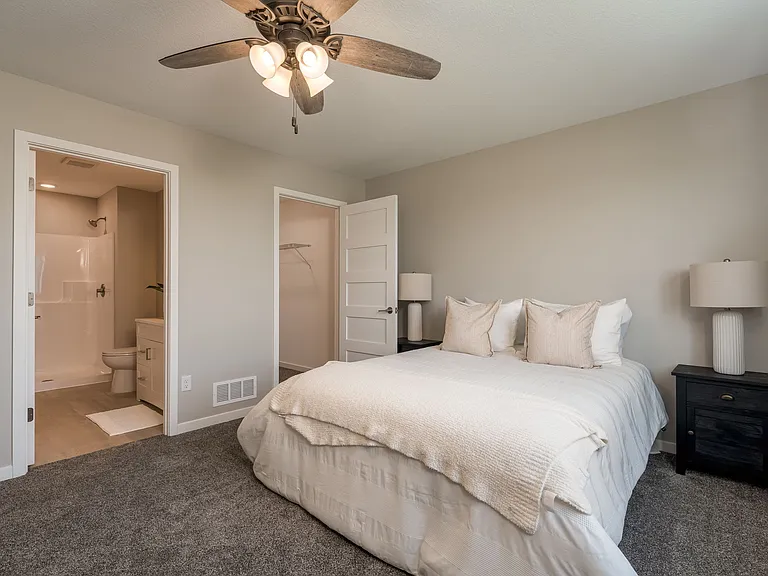 Primary Suite, ensuite 3/4 bath and Walk in Closet.