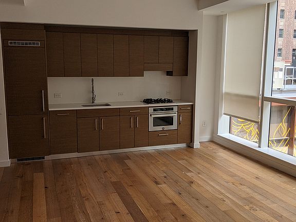 2nd image of 325 Lexington Ave APT 6E
