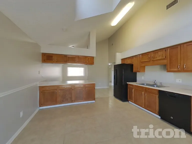 417 Filmore Dr — Photo 4