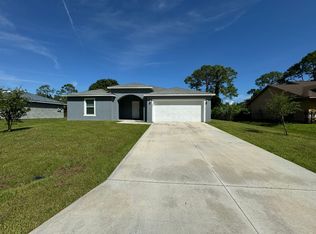 1821 Lameque St NW, Palm Bay, FL 32907