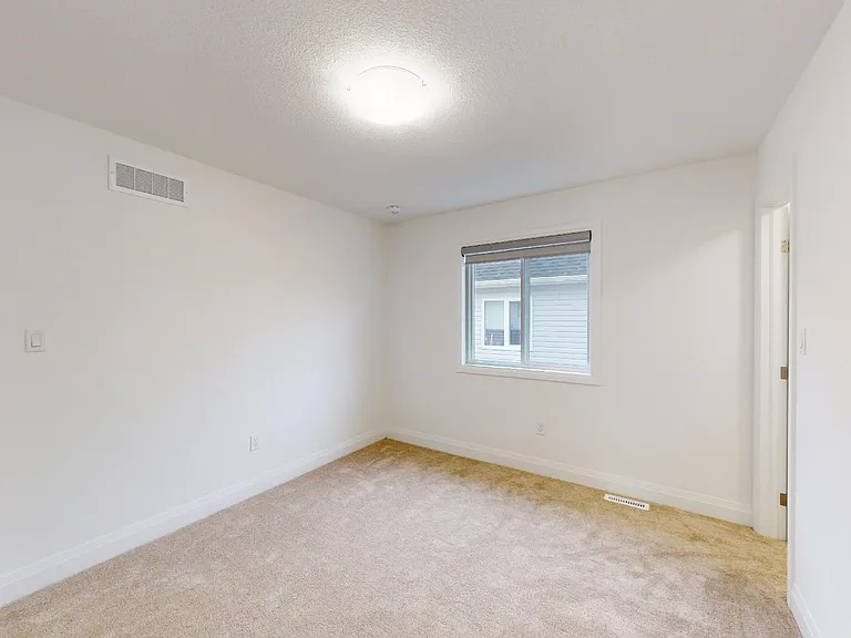 120 Basil Cres — Photo 15