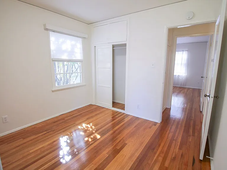 4426 Calhoun Ave — Photo 5