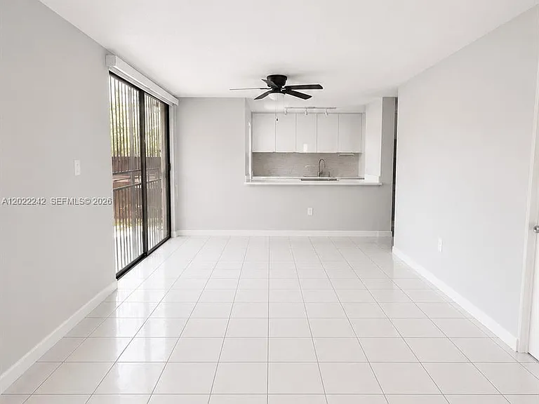 20033 SW 123rd Dr — Photo 2