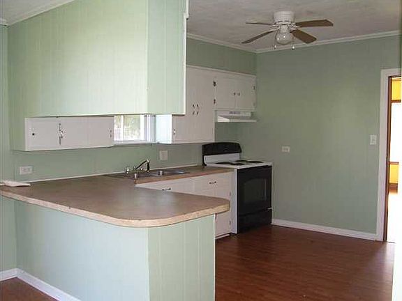 4th image of 305 N Landry Dr
