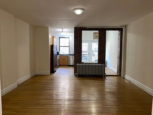 Rented by HH Property Management Services LLC | media 34