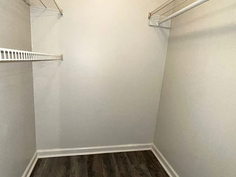 783 Kenneth Ct — Photo 15