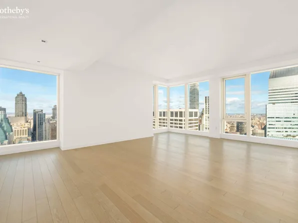 138 East 50th Street image 2 of 50