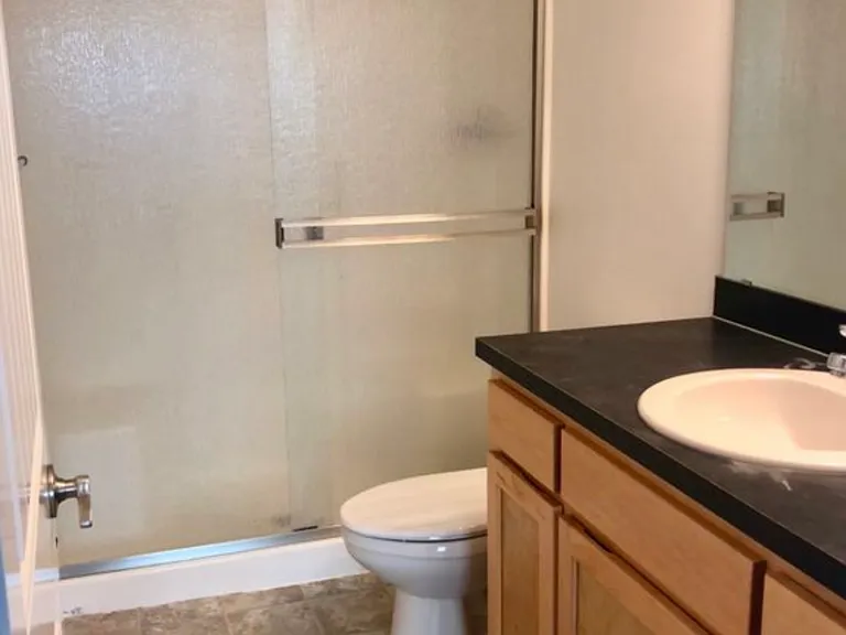 Meadowlawn Pl — Photo 13