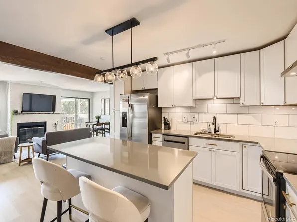 10343 E Peakview Avenue #A, Englewood, CO 80111