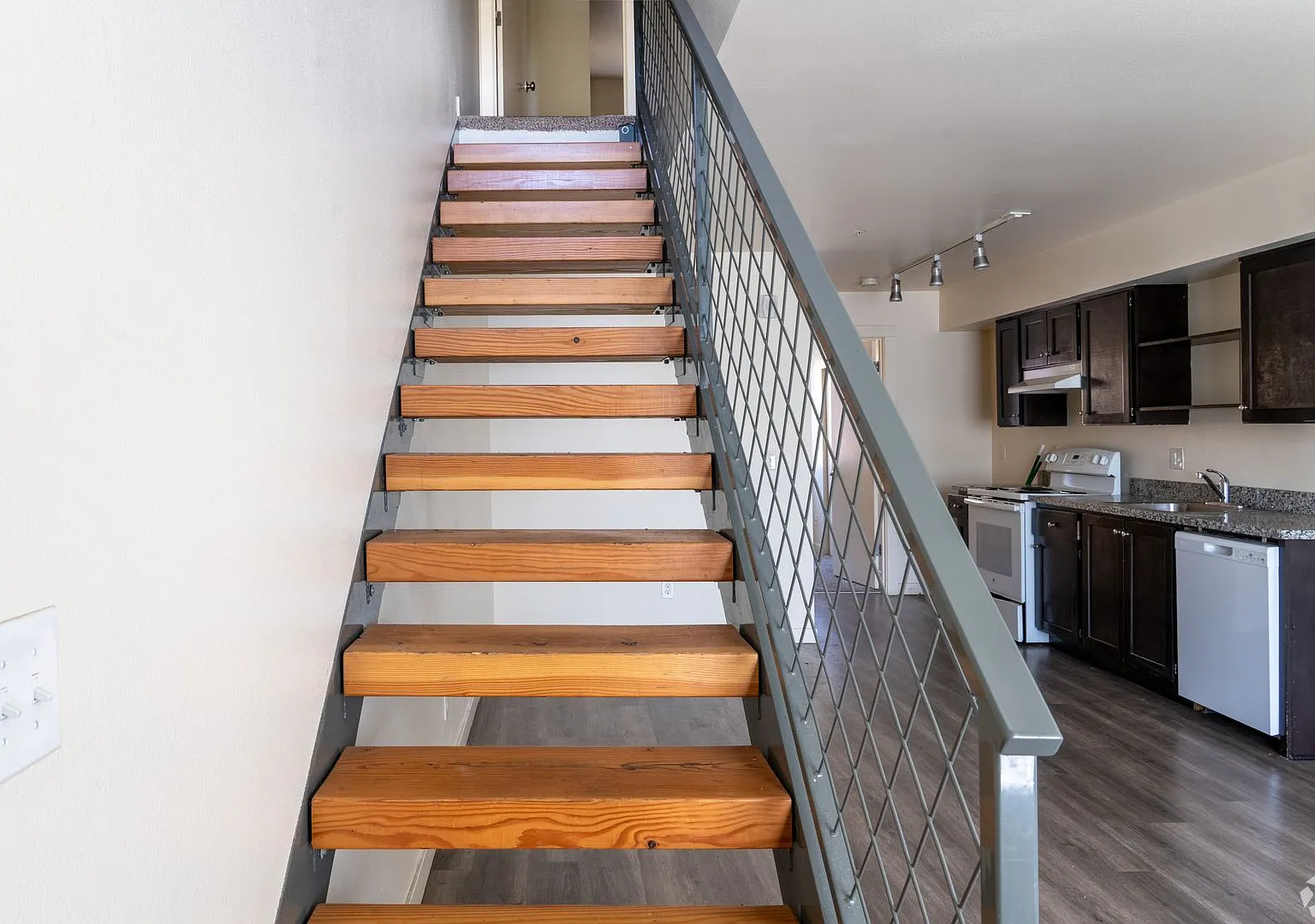 Fern Grove Apartments — Photo 2