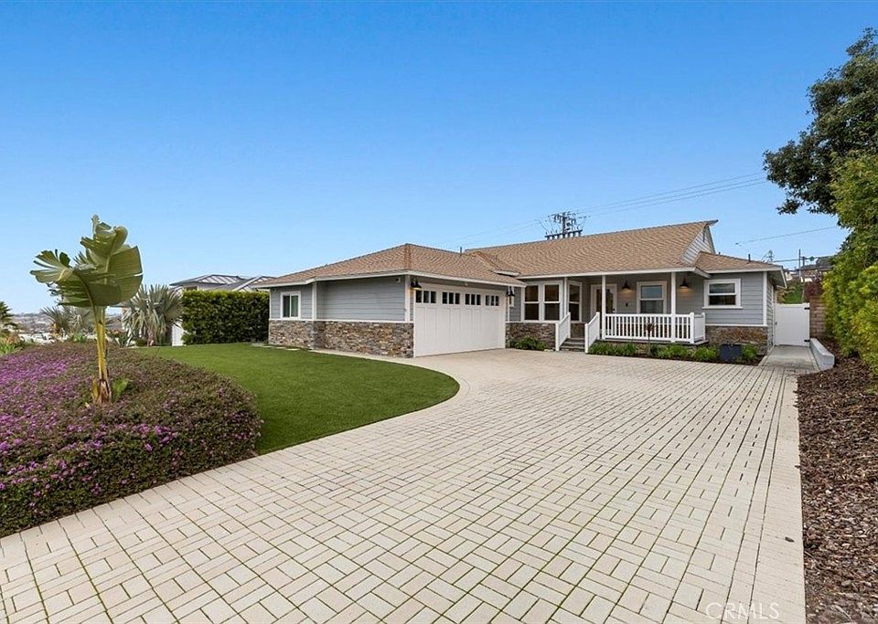 1st image of 634 Camino De Encanto