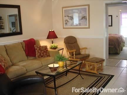 Living room & Bedroom