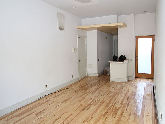 3rd image of 2941 W Girard Ave #1