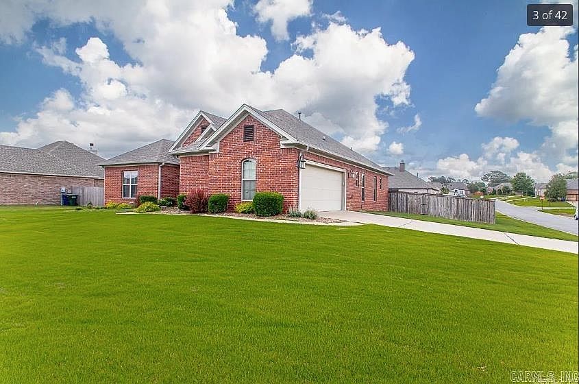 2nd image of 140 Merlot Dr