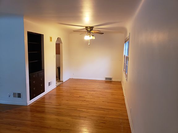 4th image of 7605 Bedford Ave