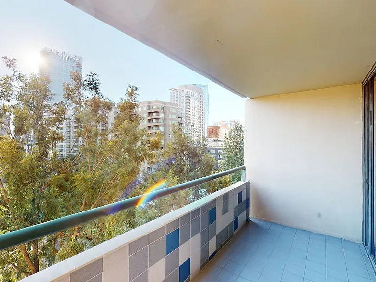 600 W 9th St #914 — Photo 24