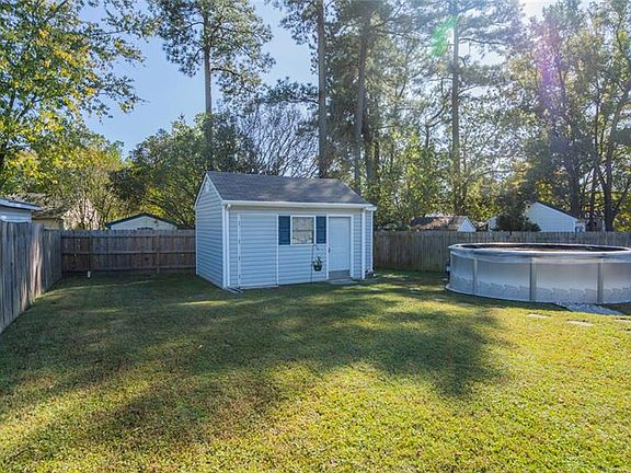 4th image of 363 Red Oak Dr
