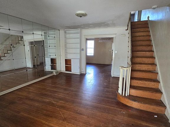 4th image of 7819 Michener Ave