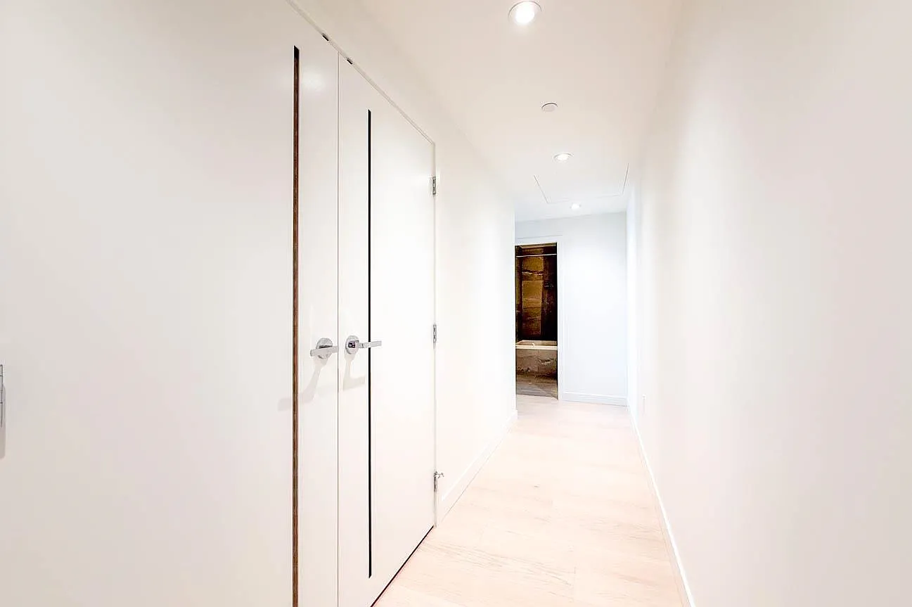 1 bed, 805 sqft, $3,300 — Photo 2