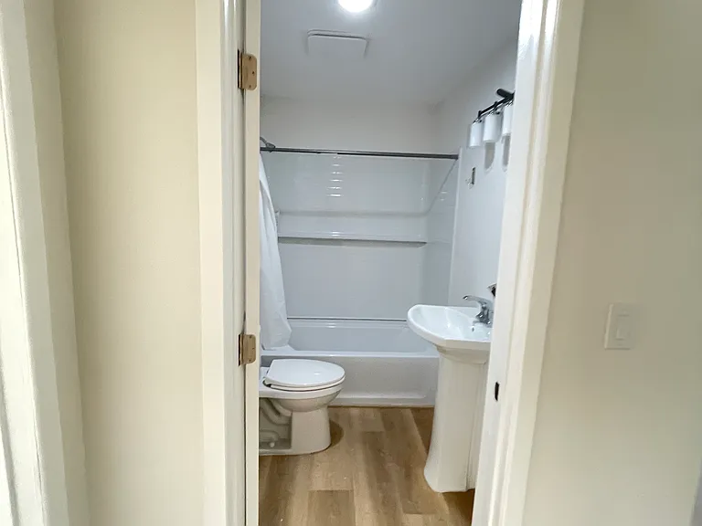533 Mar Vista Dr — Photo 7