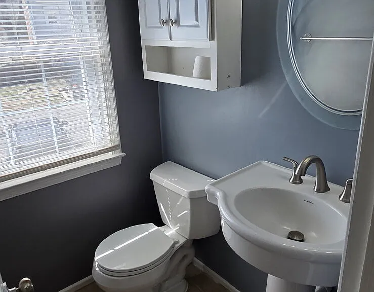 12735 Lighthouse Ln #UPSTAIRS — Photo 6