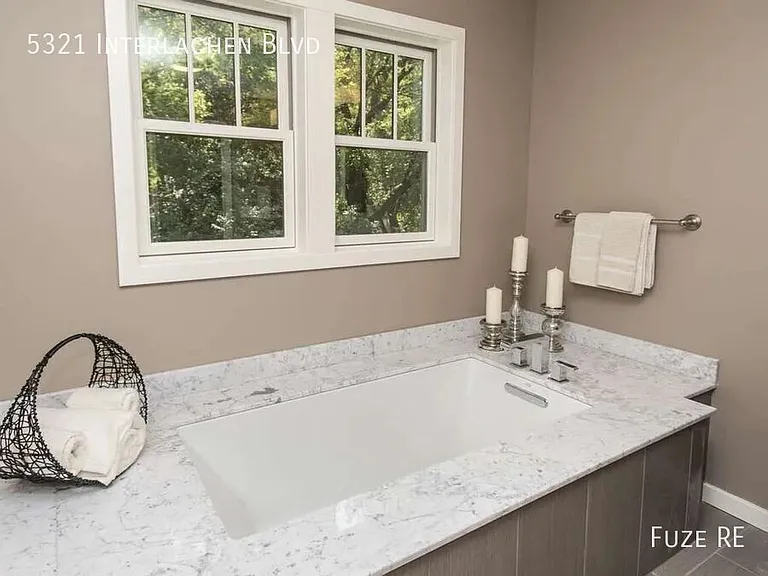 5321 Interlachen Blvd — Photo 29