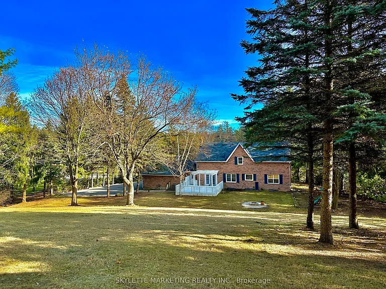 8 Blue Grass Dr — Photo 3