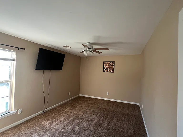 605 Summer Crest Rd — Photo 16