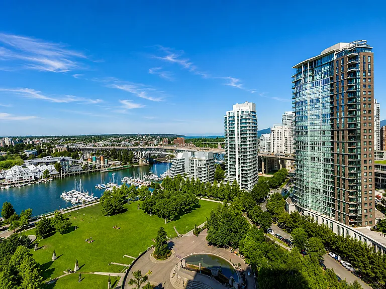 455 Beach Cres #XX — Photo 12