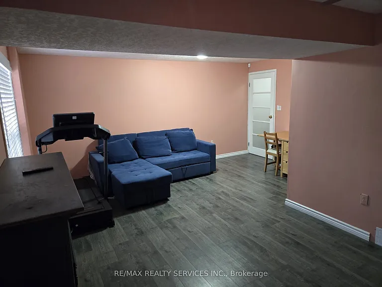 54 Green Valley Dr #32 — Photo 3