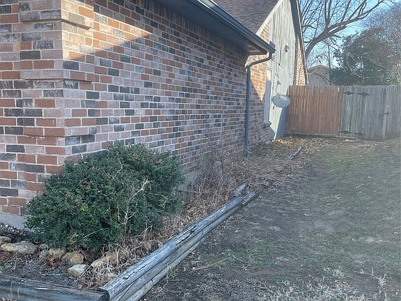 4th image of 4120 River Birch Rd