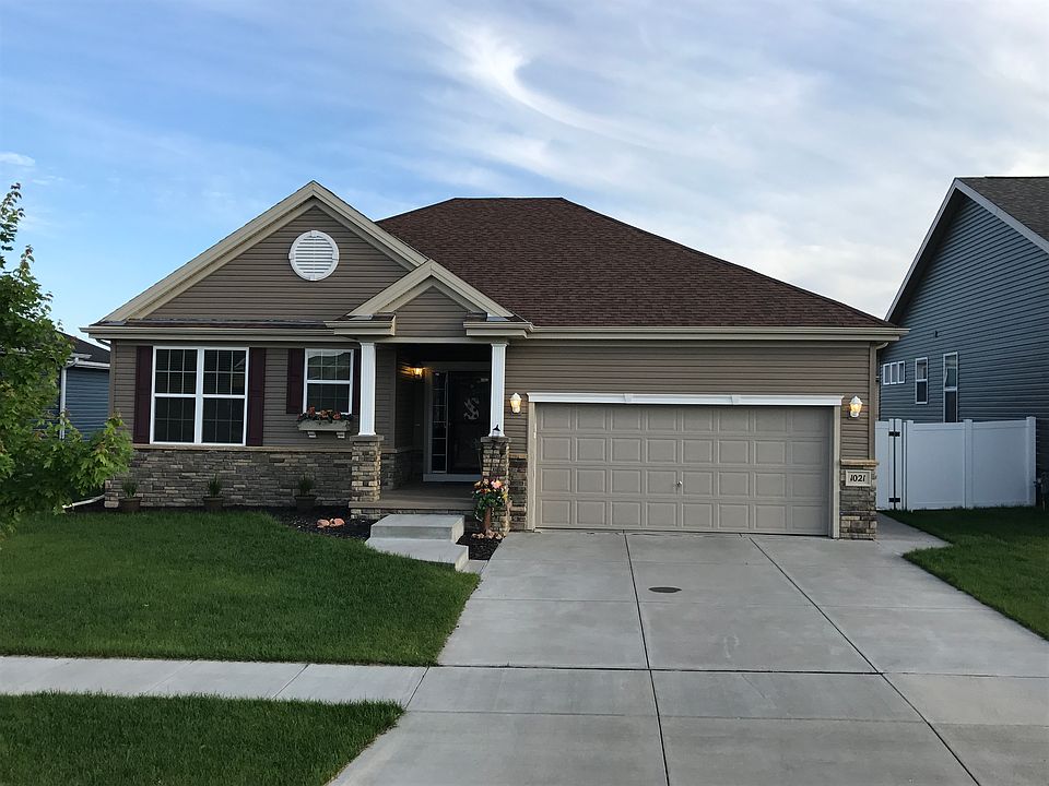 1st image of 1021 Palmetto Ln
