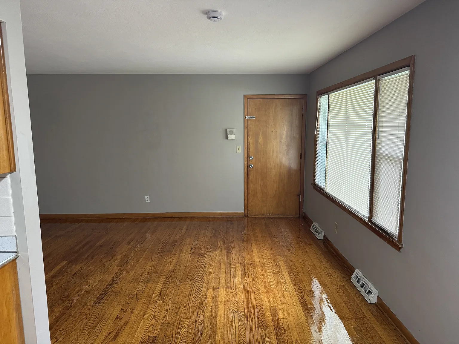 2432 Holmes Street-F - 2 — Photo 4