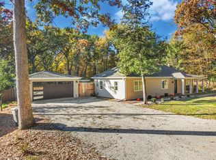 W3887 Gum Ct, Lake Geneva, WI 53147