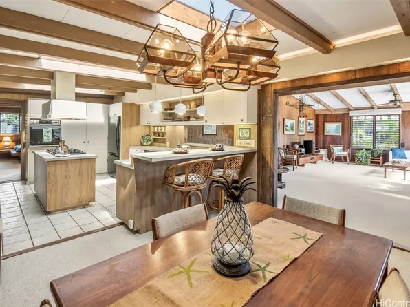 622 Palawiki St, Kailua, HI 96734